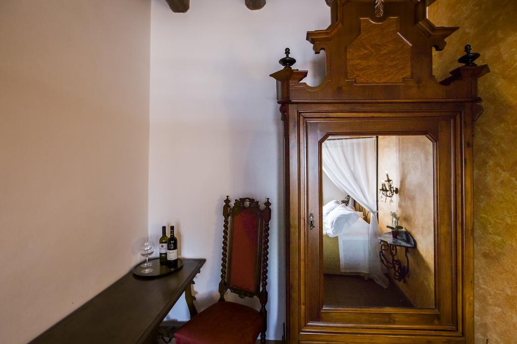 לינה וארוחת בוקר סירקוזה Palazzo Giunta - Porta Marina Ortigia מראה חיצוני תמונה