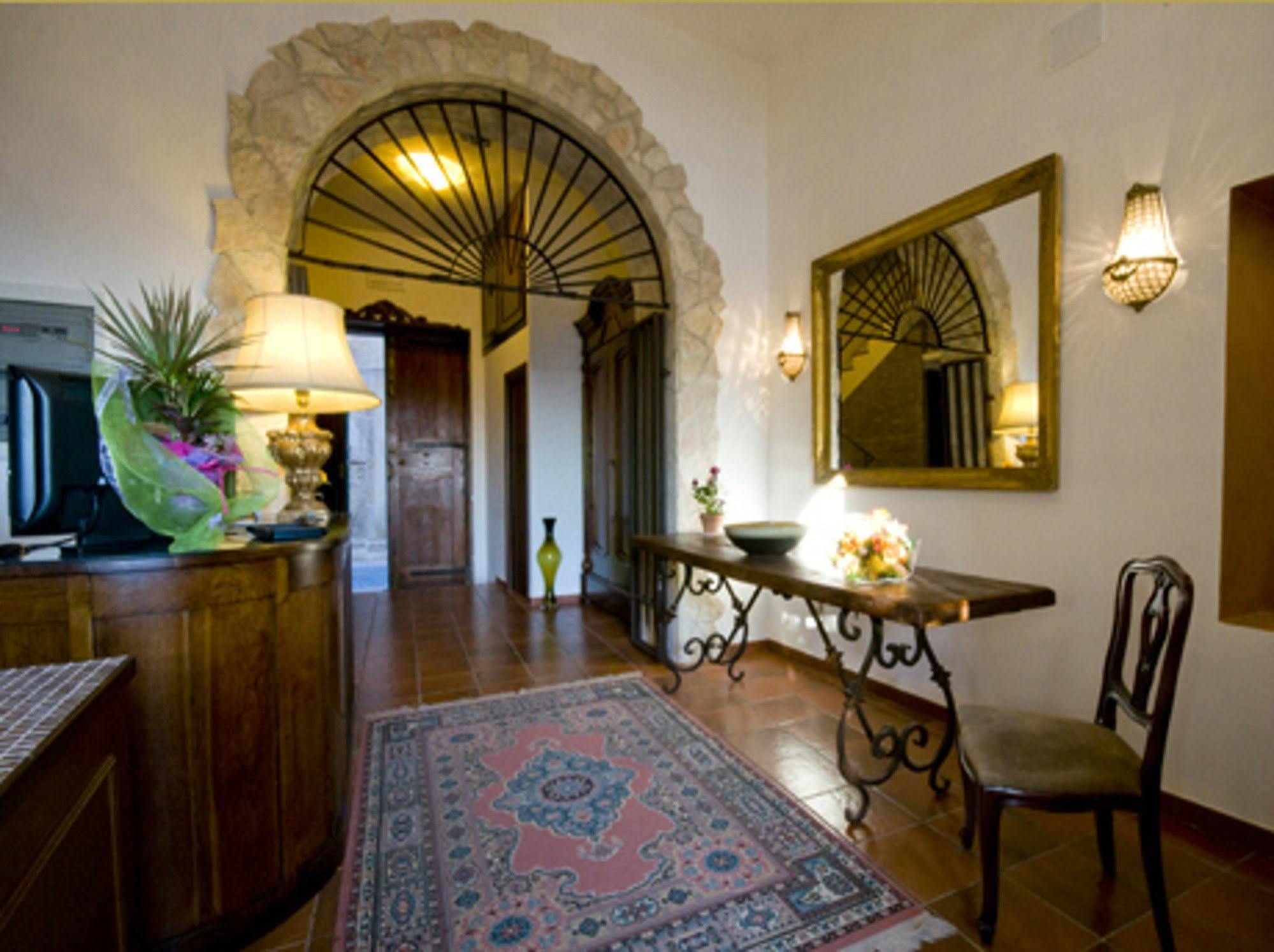 לינה וארוחת בוקר סירקוזה Palazzo Giunta - Porta Marina Ortigia מראה חיצוני תמונה